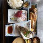 魚平食堂 - 