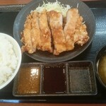 からやま - 料理写真:からあげ定食（649円）
