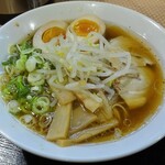 Michikusa Ramen Kentarou - しょうゆらーめんに味玉トッピング