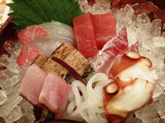 市場直送鮮魚のお刺身盛 串焼き他 By 邪悪ちきん 大衆酒場 あるく花 鹿屋市その他 居酒屋 食べログ 市場直送鮮魚のお刺身盛 串焼き他 By 邪悪ちきん 大衆酒場 あるく花 鹿屋市その他 居酒屋 食べログ