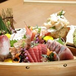 新潟肉と海鮮・50種の地酒 つるまる - 地元近海産お刺身盛り合わせ