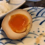 はまんど横須賀 - はまんどカレー(キーマ)に乗る卵