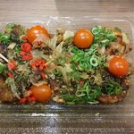 しんちゃんの店 - たこ焼き※ミニトマトはサービス