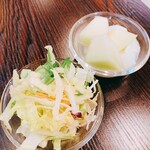 四季中華料理 - サラダとメロン&杏仁豆腐