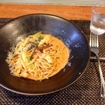 リストランテ 薫 - 道産ホワイトアスパラとグリーンアスパラのトマトクリームパスタ