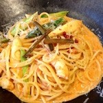 リストランテ 薫 - 道産ホワイトアスパラとグリーンアスパラのトマトクリームパスタ