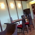 リストランテ 薫 - 落ち着ける店内