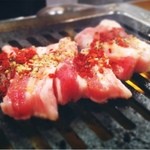 大阪焼肉・ホルモン ふたご - サムキョプサル？…