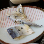 金沢食堂 - 九十九里産セグロイワシ胡麻付け