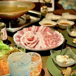 A specialty store where you can taste and compare famous brand pork in Akita Prefecture.