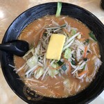 黄金 - みそバターラーメン