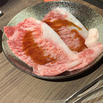 黒毛和牛焼肉 白か黒 - 