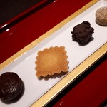 GINZA JOTAKI - ⚫プティフール