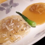 ⚫気仙沼産青鮫と尾長鮫の最上級フカヒレ姿2種～佐賀県産竹崎蟹・上海伝統醤油煮込み～