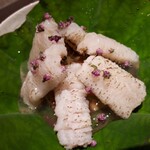 GINZA JOTAKI - ⚫熊本県天草産黄金鱧の焼き霜造り～不思議なジュレがけ～