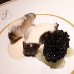GINZA JOTAKI - ⚫78℃で4時間真空調理した天然黒鮑の前菜～カスピ海産キャビア～