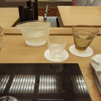 銀座 小十 - 黒龍でスタート。