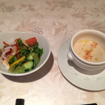 米沢牛黄木 金剛閣 ステーキレストラン 明星 - サラダと蕪の冷製スープ