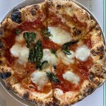 ア フェネステッラ - 