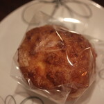 クレア モモン - シュークリーム