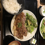 肉系居酒屋 肉十八番屋 - 