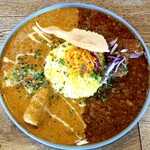 カレーラボラトリー 笑夢 - 2種がけカレー（ポークヴィンダル＆さわらのコルマカレー）