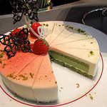 フレンチビストロ ル ドール - 桜と抹茶のケーキ