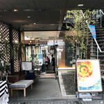 ムーラン - 行きたかった店は2階でした