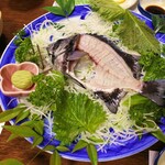 民宿 なかじま - お刺身、完食です(*´∀｀*)  残った石鯛ちゃん、アラ汁にしたい！！