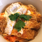 秀かつ - カツ丼(税込900円)