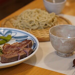 遊山 - 厚切り鴨ローストせいろそば