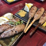 鶏飛人 - つくねおろしポン酢1本税抜200円は2本、自慢のつくね塩1本税抜180円