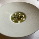 ラ・トゥーエル - キュウリの冷製スープ