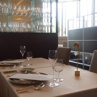 SALONE TOKYO - 配置