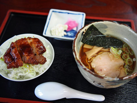 本丸茶屋 - 西若松（日本料理）の写真