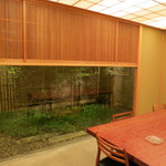 緒方 - 個室から見た、中庭