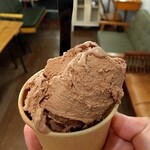 コンテ&コーヒーズ - 料理写真:ジェラート チョコ シングル 税込400円