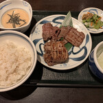 ねぎし - 牛タン3種盛りセット（2100円）