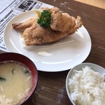 グリル 塩豚 - 鶏の半身揚げ（ライスと味噌汁 セット）