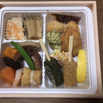 梅の花 - 彩香弁当 (上段)