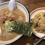 麺屋翔 - こってり系 味噌ラーメン  半チャーハン