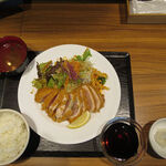 洋食 MARUWA - 淡路鶏レアチキンカツ 900円