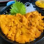 漁師の店 中村屋 - 赤ウニ丼　6,050円