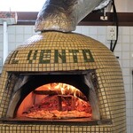 pizzeria romana IL VENTO da REMO - 桜島溶岩の薪窯