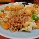 新華 - 茶色い麺