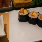 築地寿司清 - 巻物を半分で。