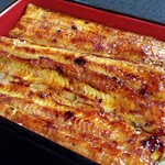 うな繁 - 焼き加減が良く、タレの濃さもちょうどいいです。