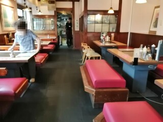 風の街 - 店内