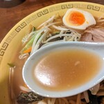 Egawa Tei - スープ　野菜麺は背脂なし