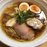 鶏と魚 - キレイな一杯